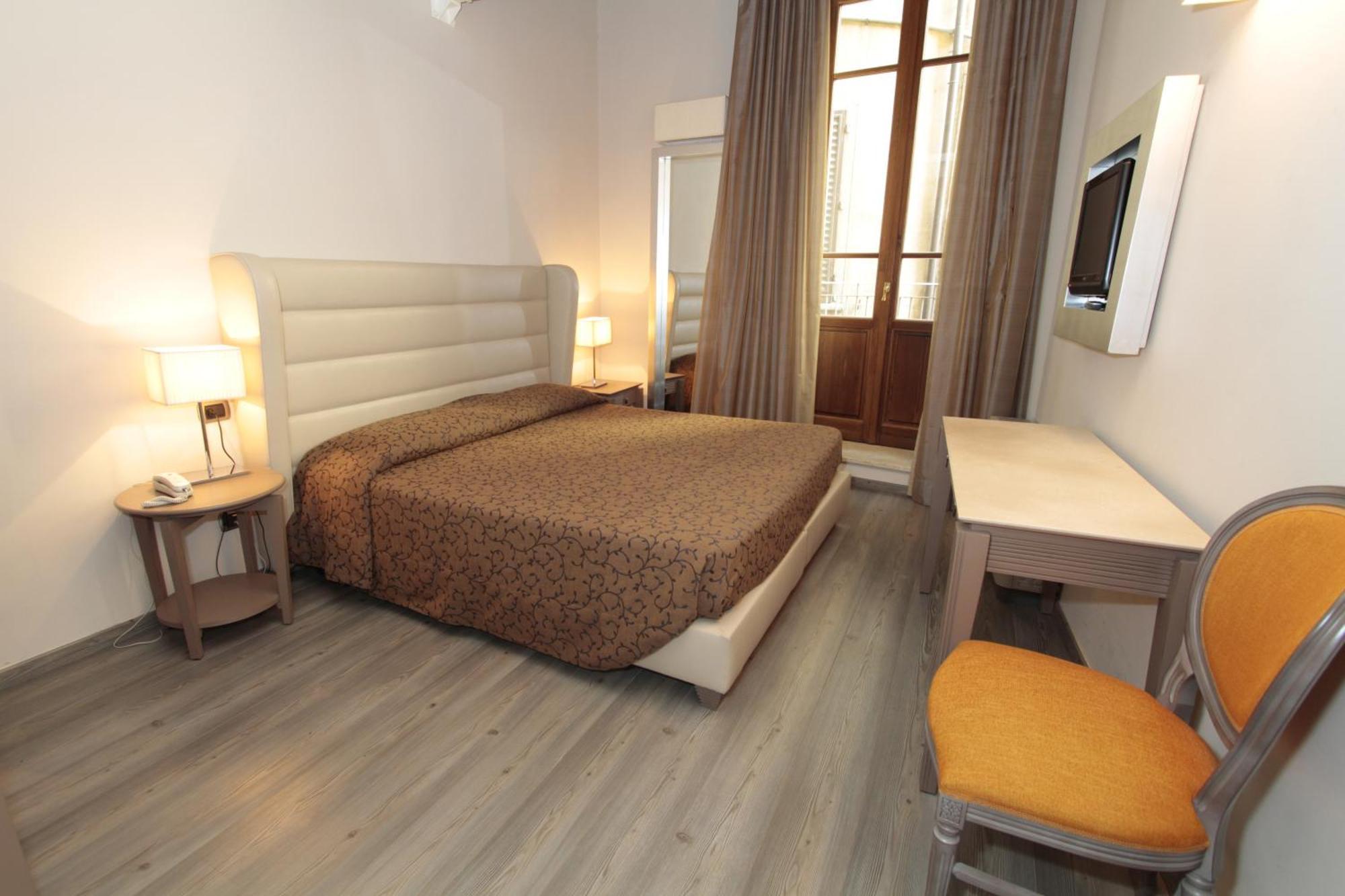Residence La Repubblica Флоренция Екстериор снимка