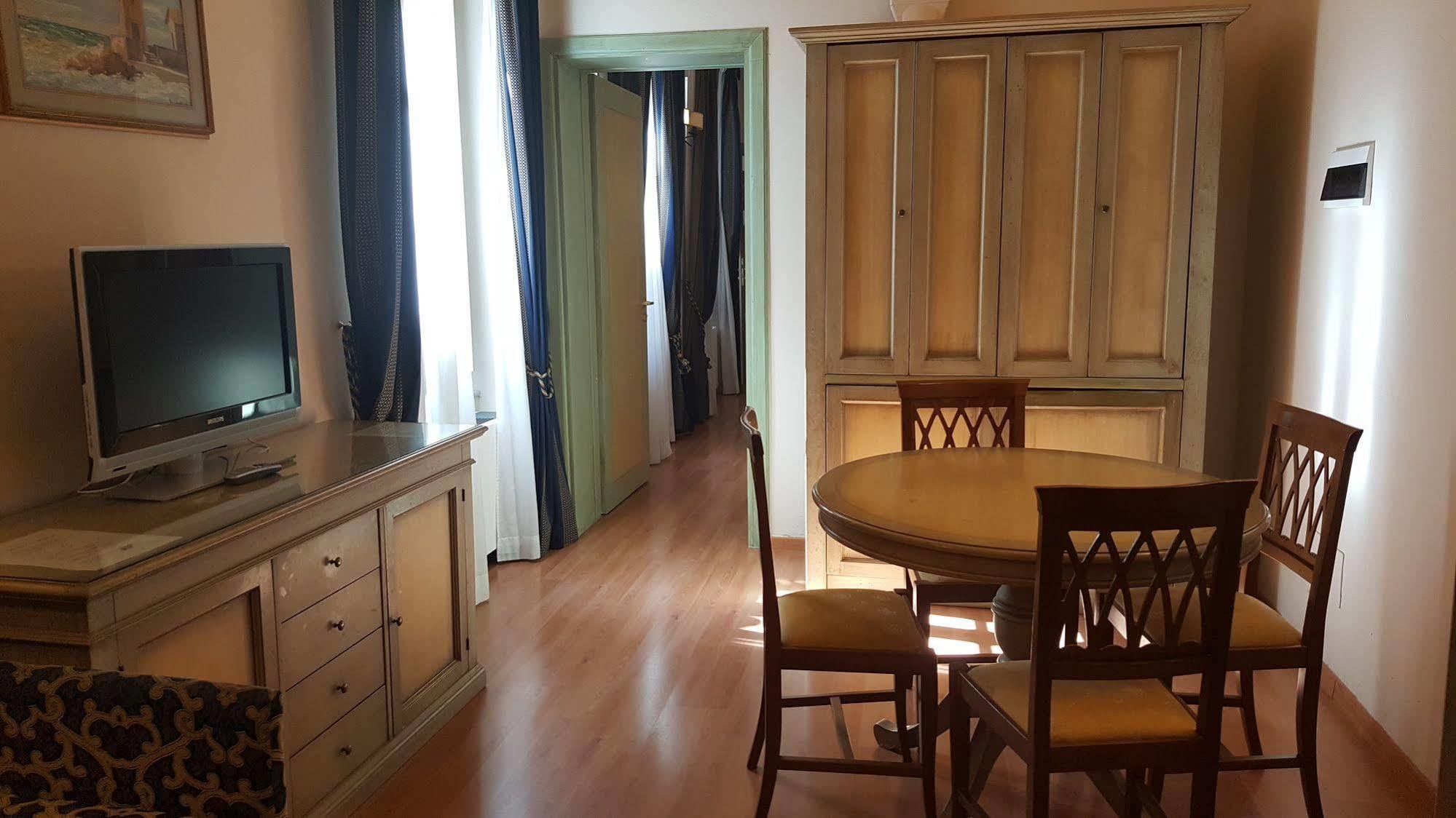 Residence La Repubblica Флоренция Екстериор снимка