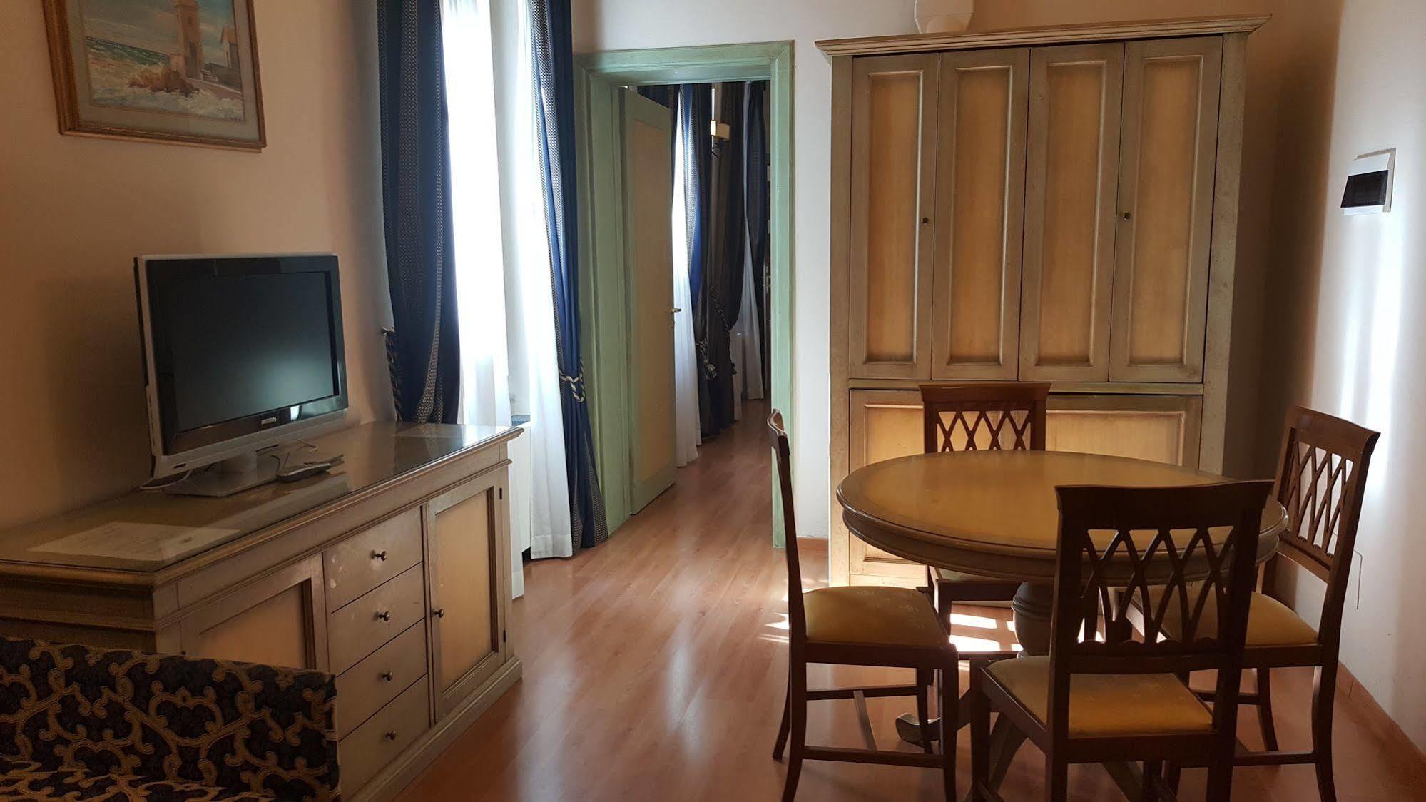 Residence La Repubblica Флоренция Екстериор снимка