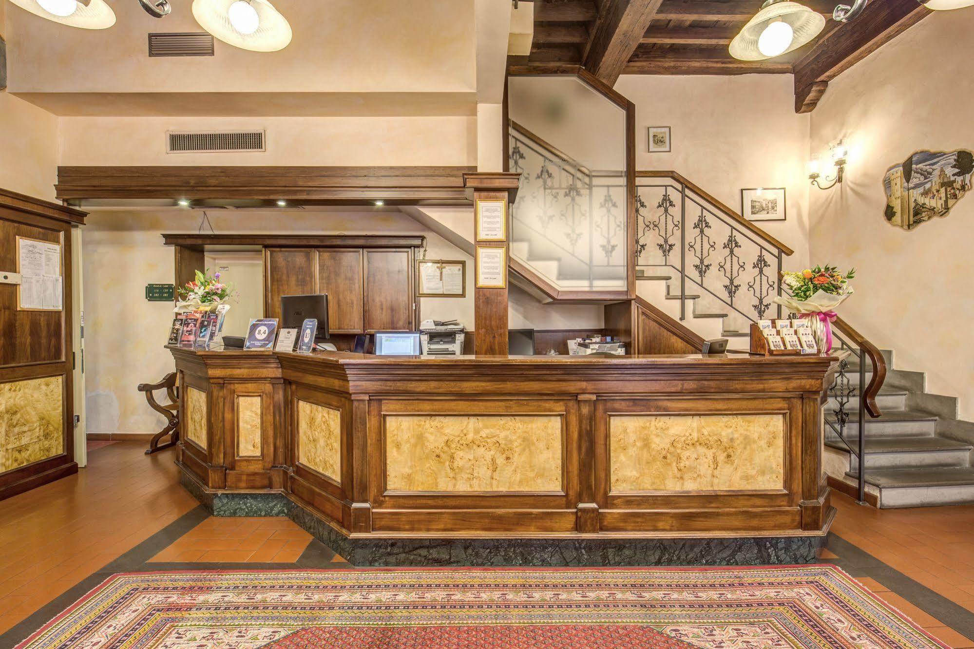 Residence La Repubblica Флоренция Екстериор снимка